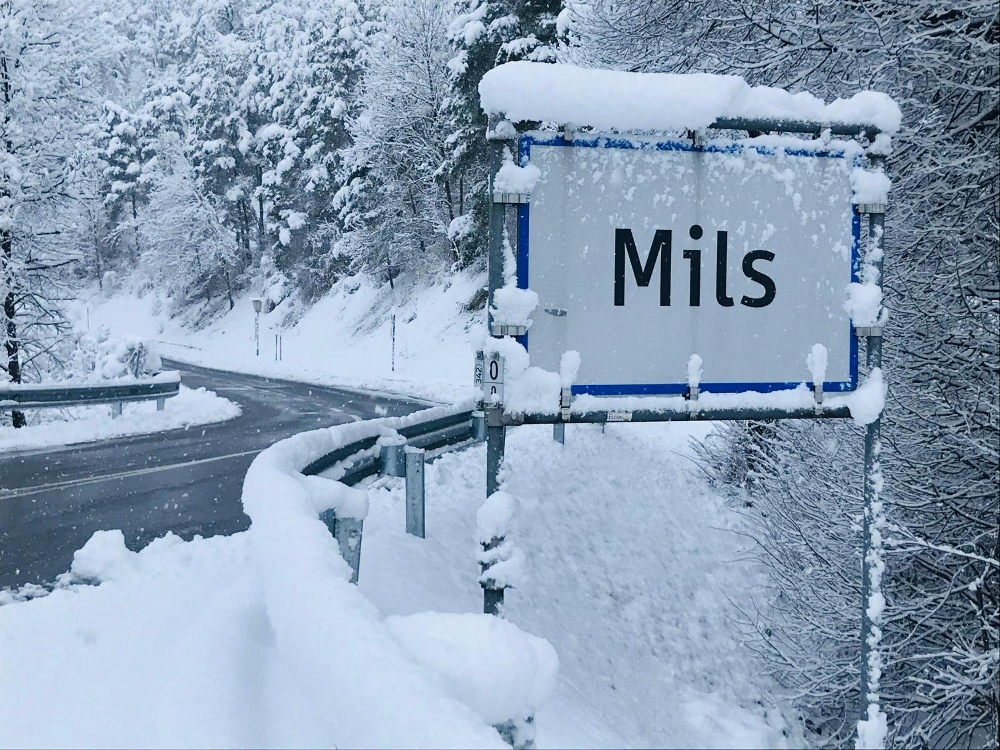 Mils bei ImstApart Alp Lineアパートメント エクステリア 写真